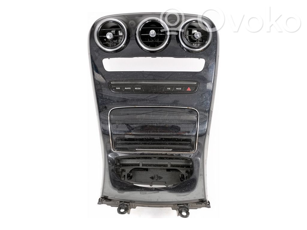 Mercedes-Benz C W205 Grilă ventilație/ramă laterală bord