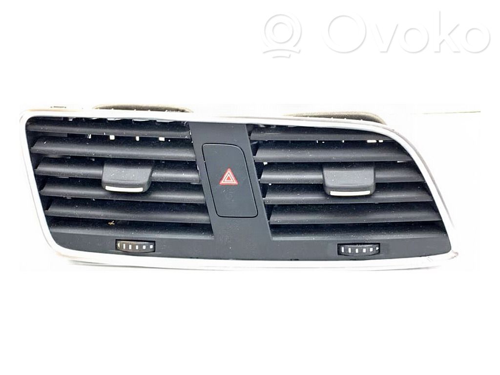 Audi Q3 8U Grilă ventilație/ramă laterală bord 