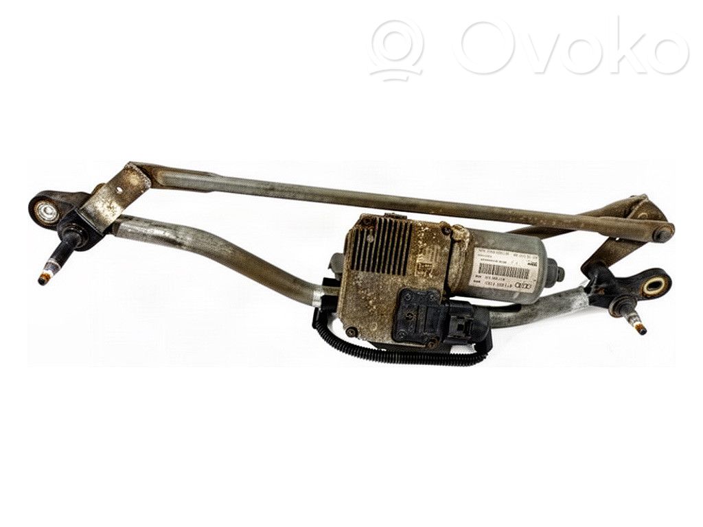 Audi A5 8T 8F Front wiper linkage and motor 