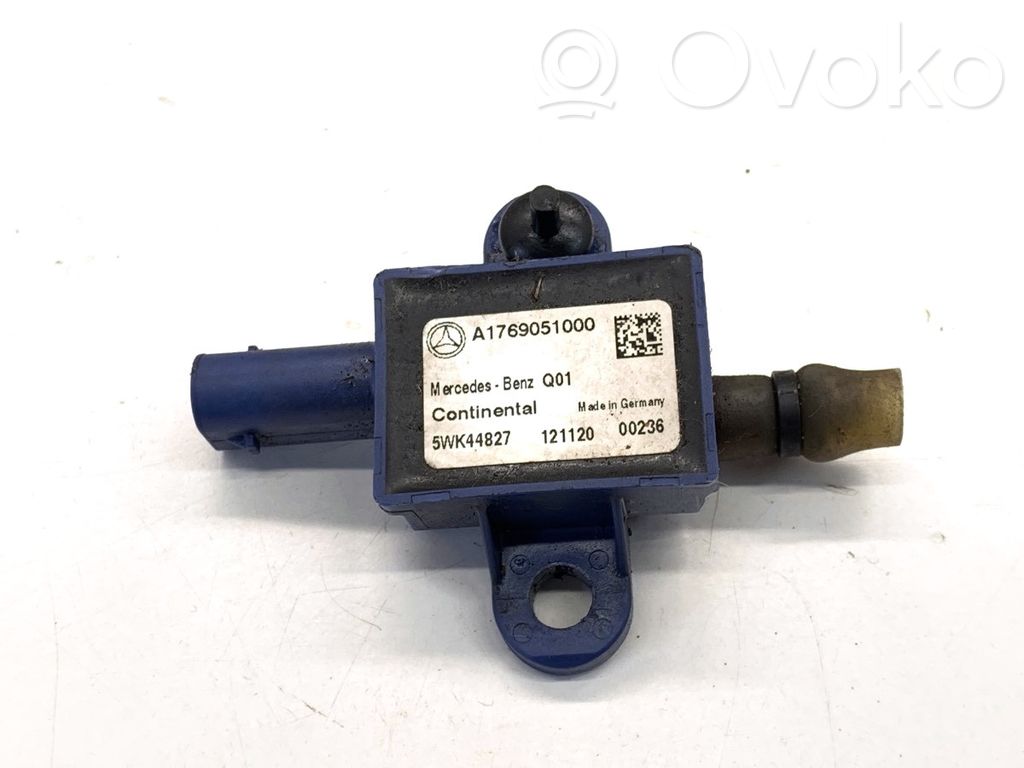 Mercedes-Benz A W176 Airbag deployment crash/impact sensor 