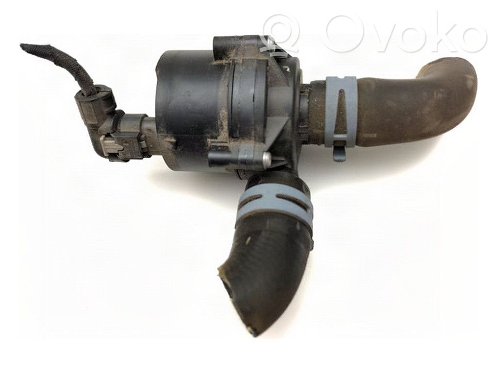 Volkswagen Tiguan Supporto di montaggio del filtro dell’olio 