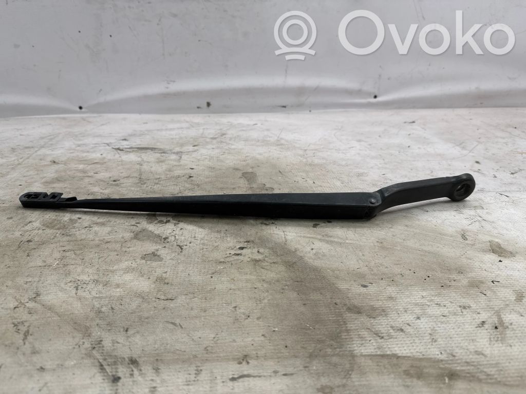 BMW 3 E46 Front wiper blade arm 
