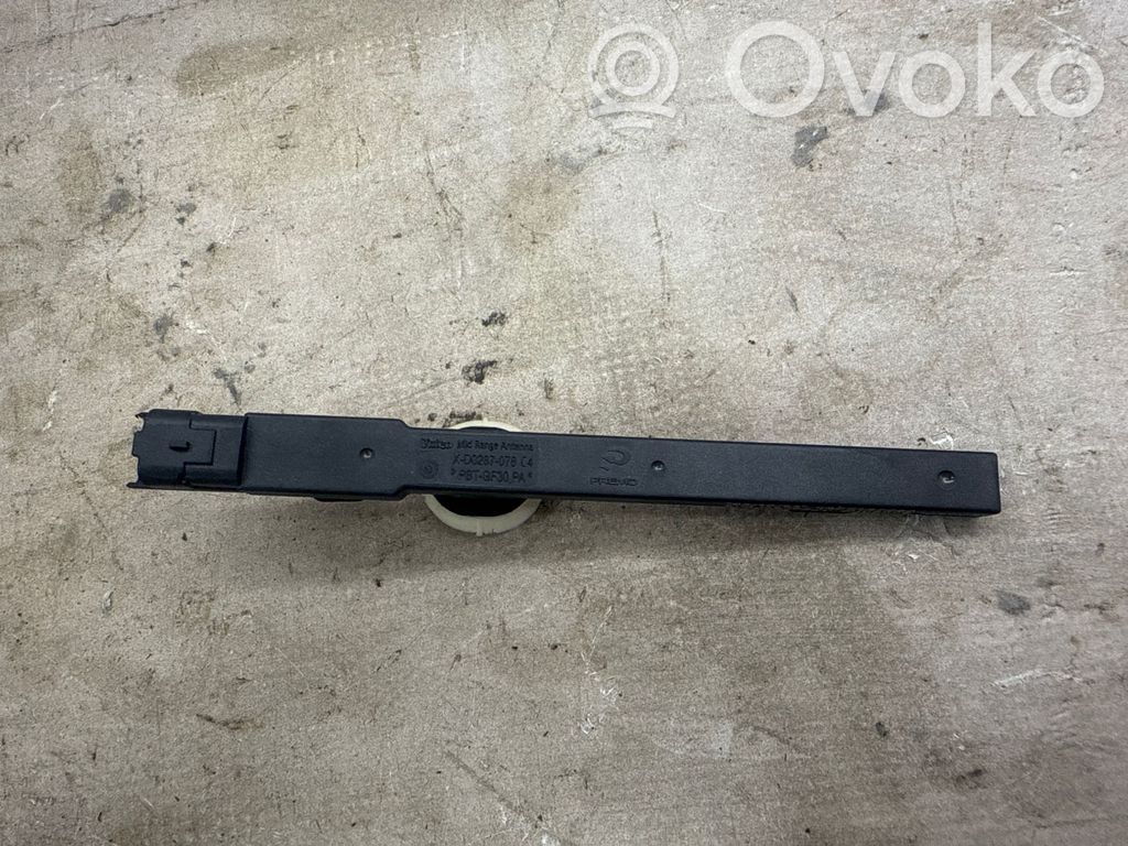 Peugeot 308 Keyless system antenna 