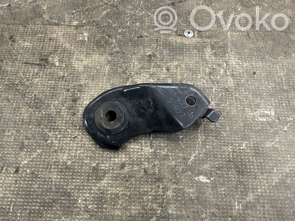 Ford Focus Air filter cleaner box bracket assembly 