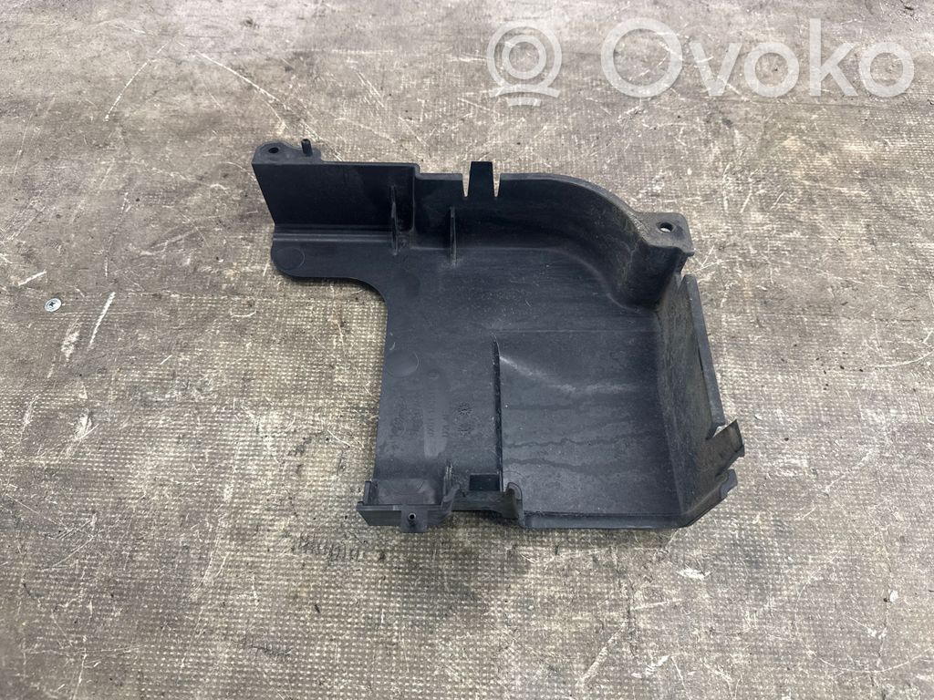 Ford Focus Inne części komory silnika 