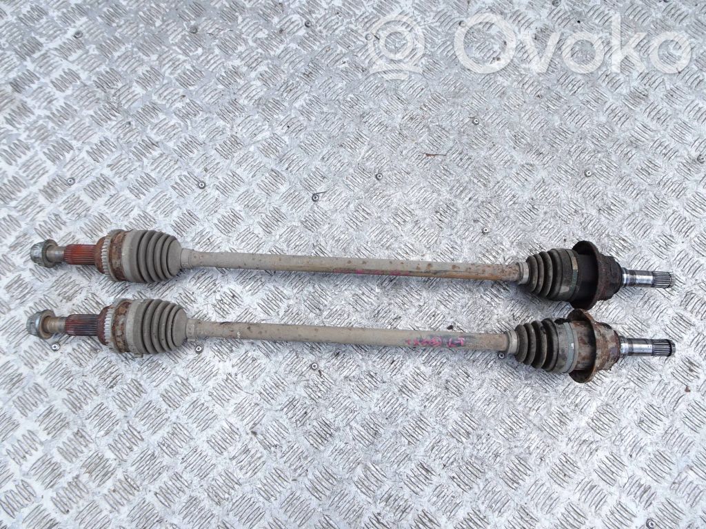 Rear driveshaft