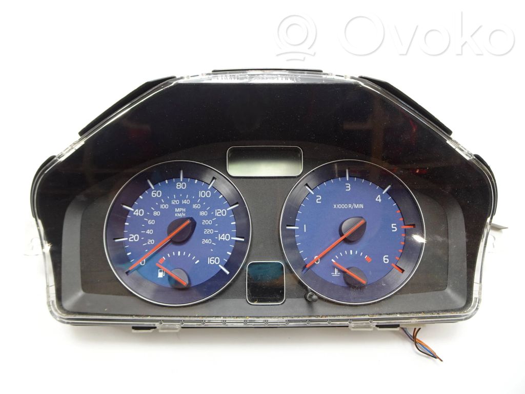 Volvo C30 Speedometer (instrument cluster) 