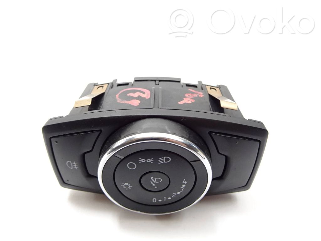 Ford Focus Light switch 