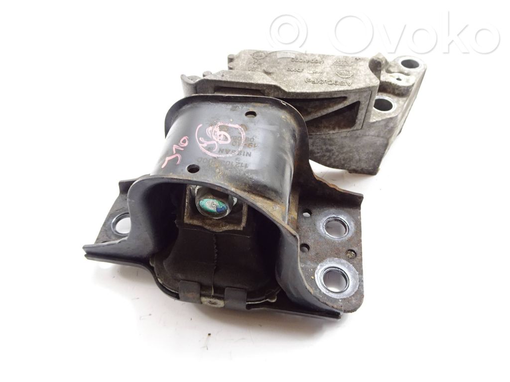 Nissan Qashqai Engine mount bracket 