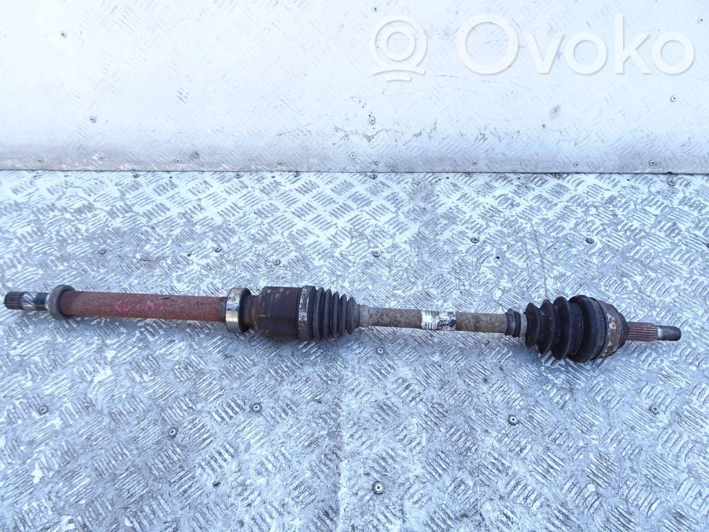 Renault Clio IV Front driveshaft 