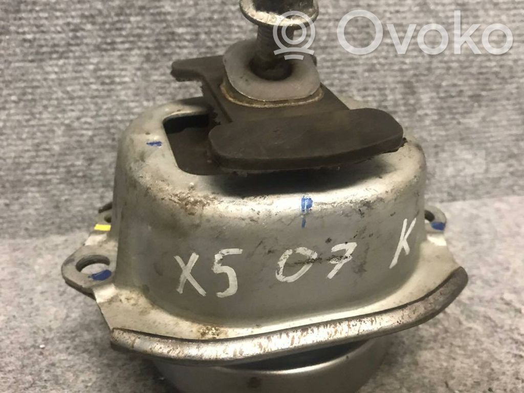 BMW X5 F15 Engine mount bracket 
