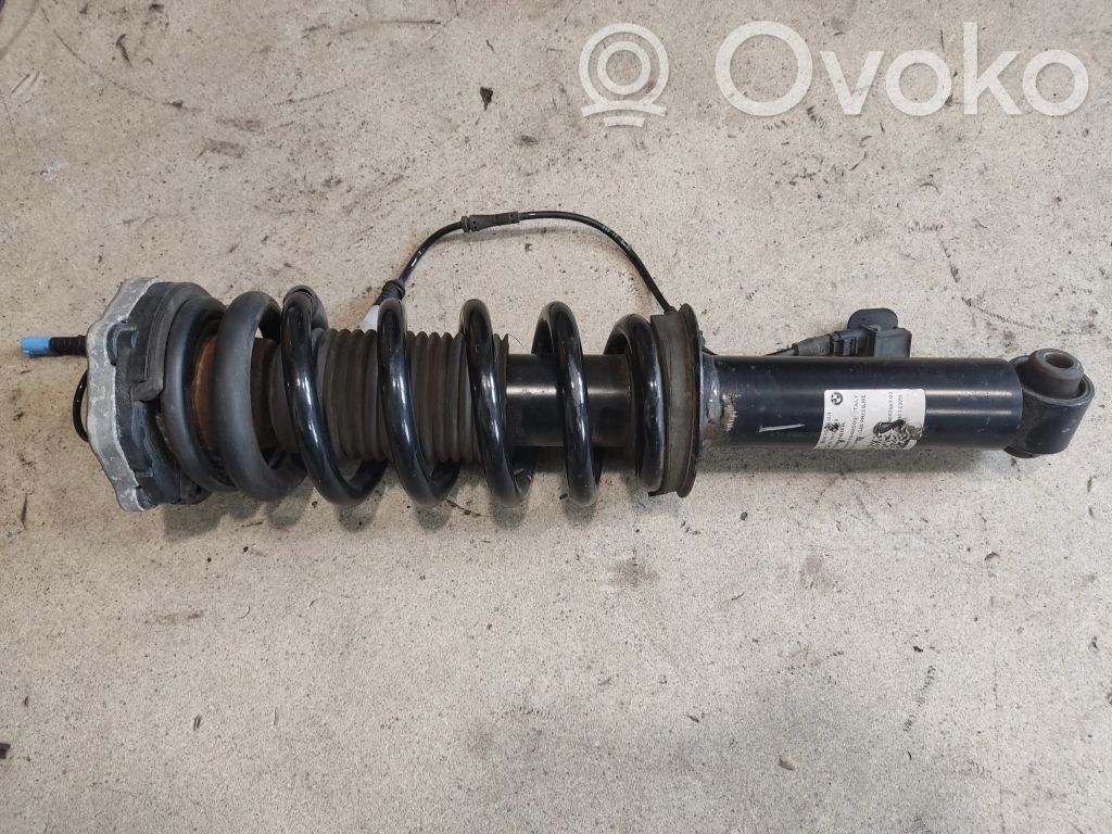 BMW X4M F98 Amortyzator osi tylnej ze sprężyną 