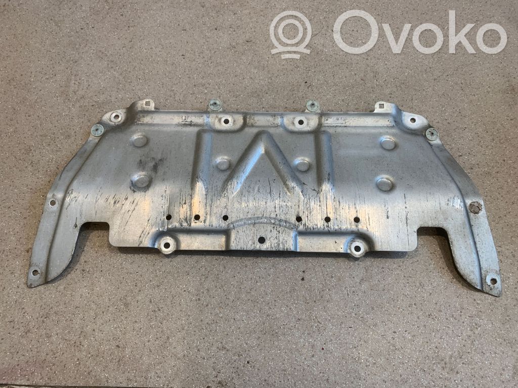 BMW 5 G30 G31 G38 Engine splash shield/under tray 