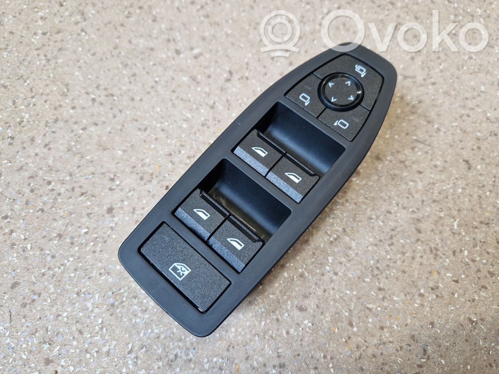 Electric window control switch   5A7CB16