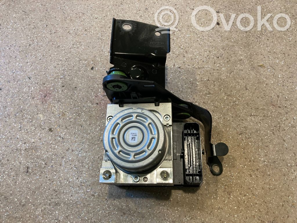 Volkswagen Golf VIII Bomba de ABS 