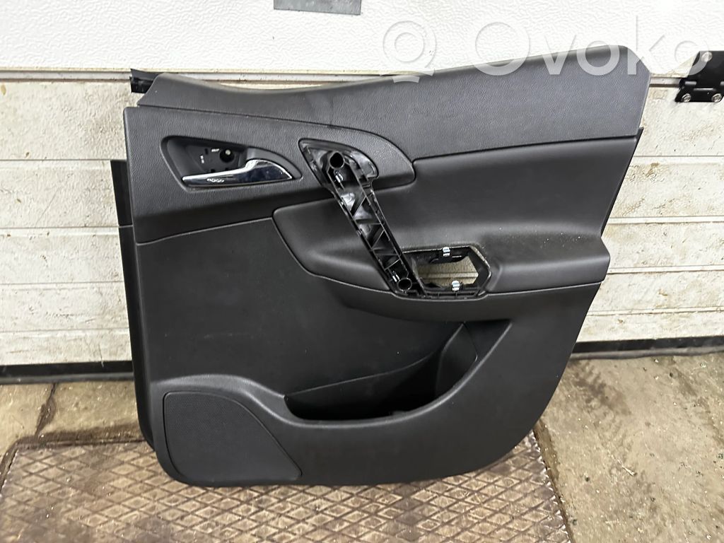 Opel Meriva B Rivestimento del pannello della portiera posteriore 