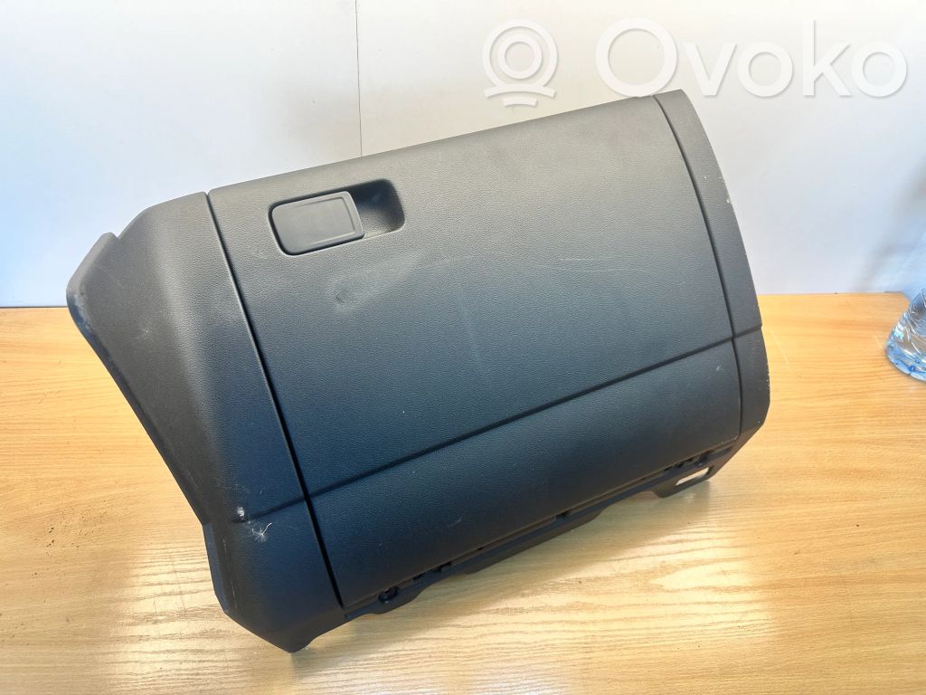 Volkswagen Golf VII Juego guantera 