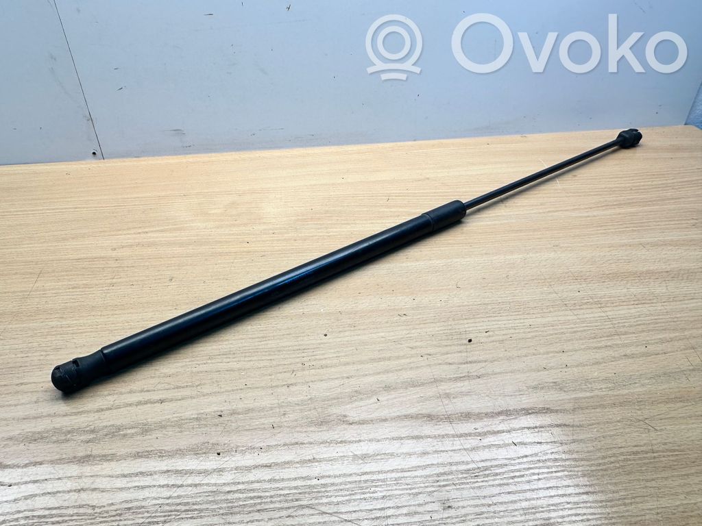 Volkswagen Touareg II Siłownik maski przedniej 