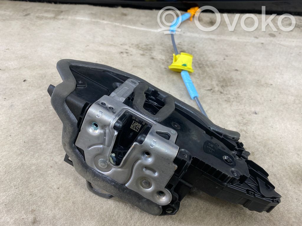 BMW 5 G60 G61 Front door lock 