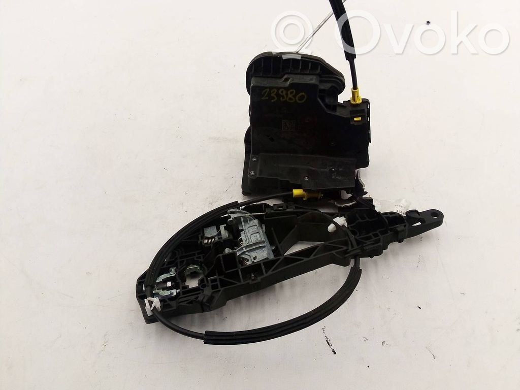 Opel Astra K Takaoven lukko 