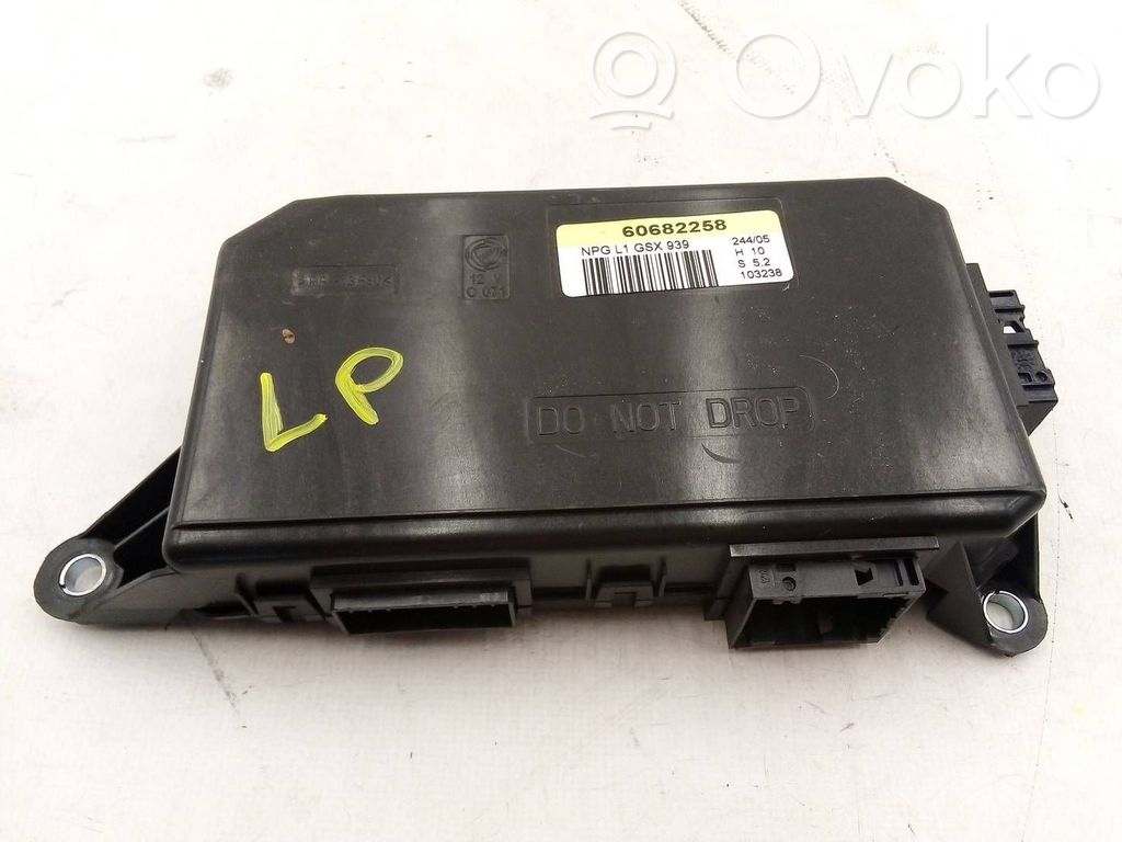 Alfa Romeo 159 Door control unit/module 