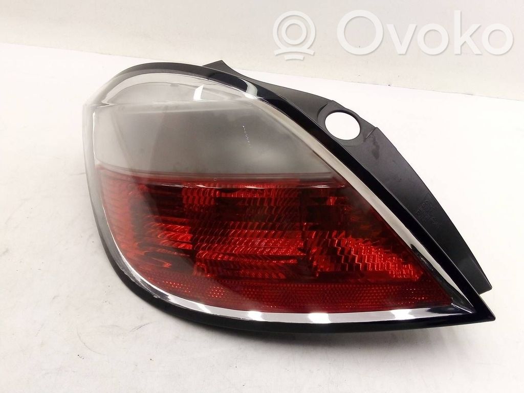 Opel Astra H Galinis žibintas kėbule 