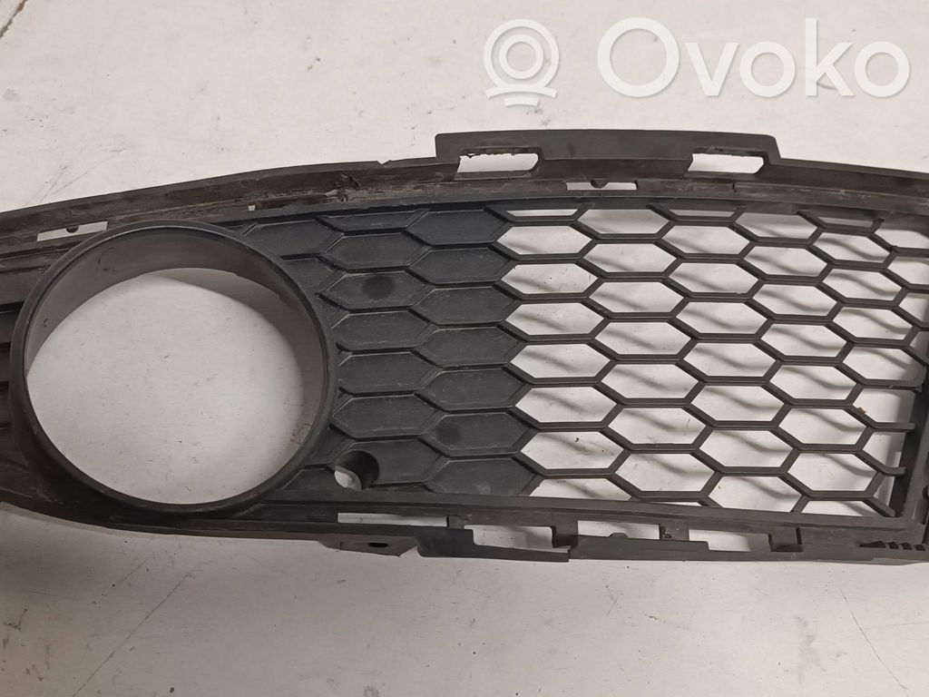 Etusumuvalon ritilä   7891395