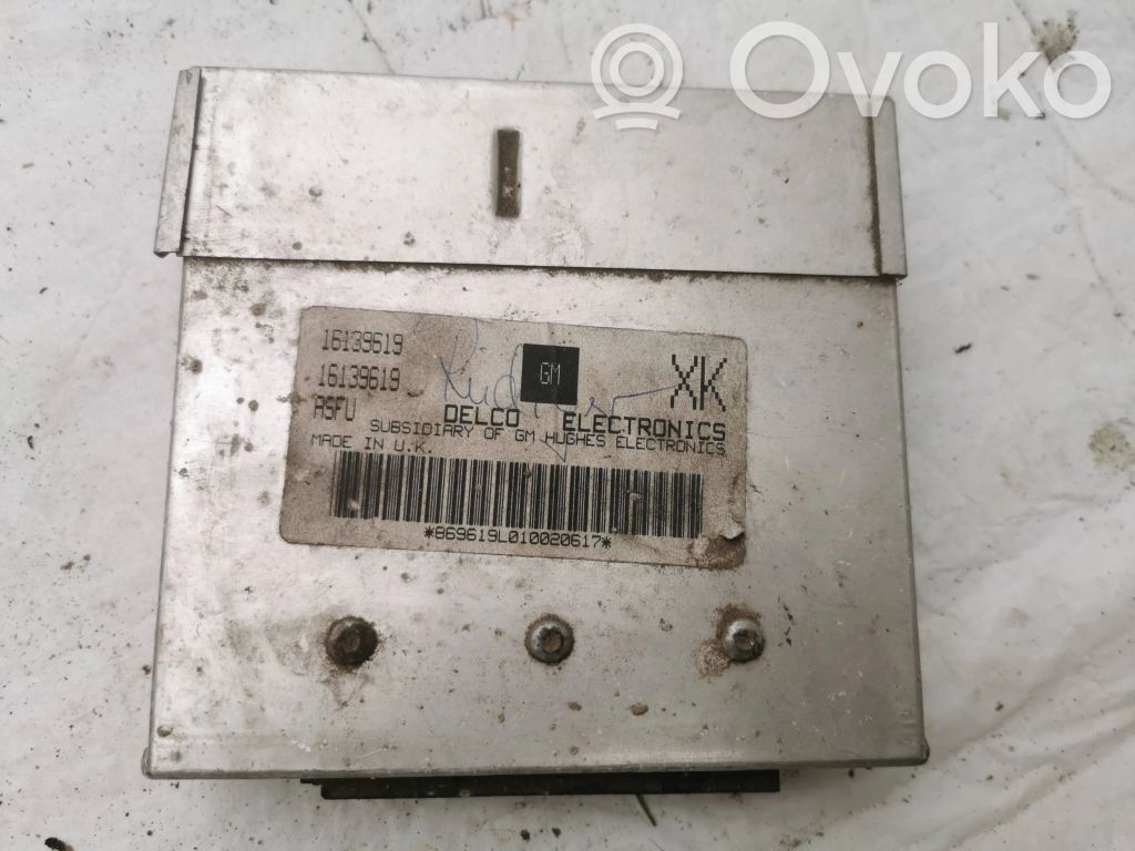 Opel Corsa B Engine control unit/module 