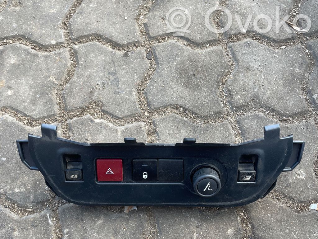 Citroen Berlingo Inne przełączniki i przyciski 