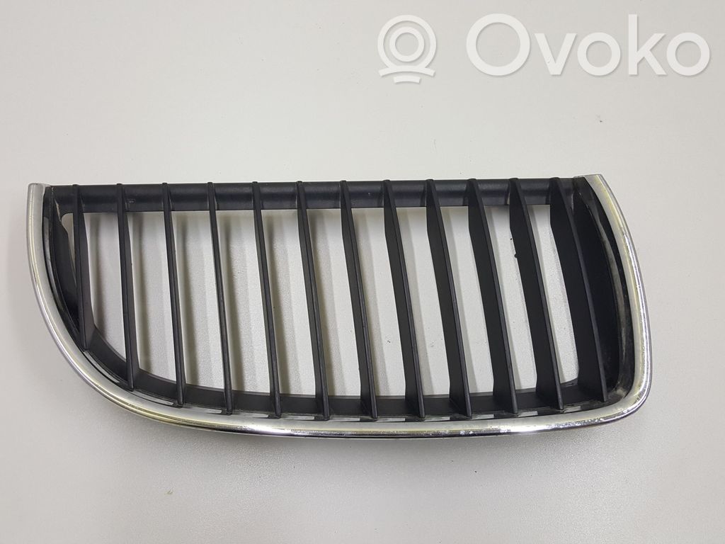Front bumper upper radiator grill   7120008,22405910