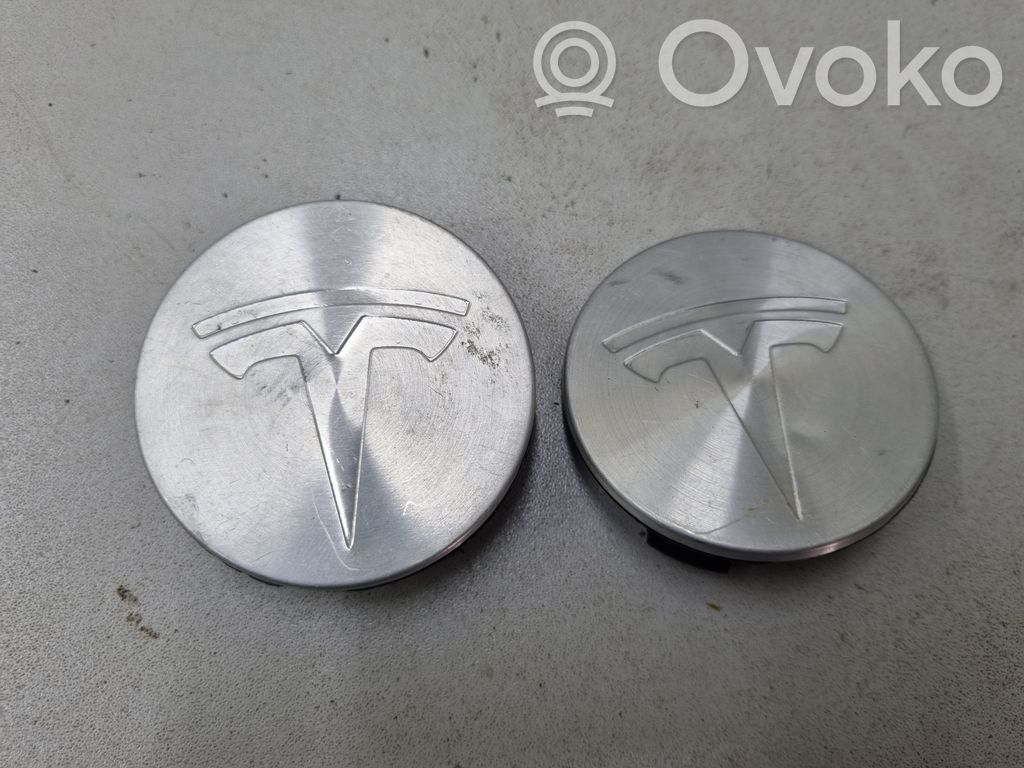 Tesla Model Y Alkuperäinen pölykapseli 