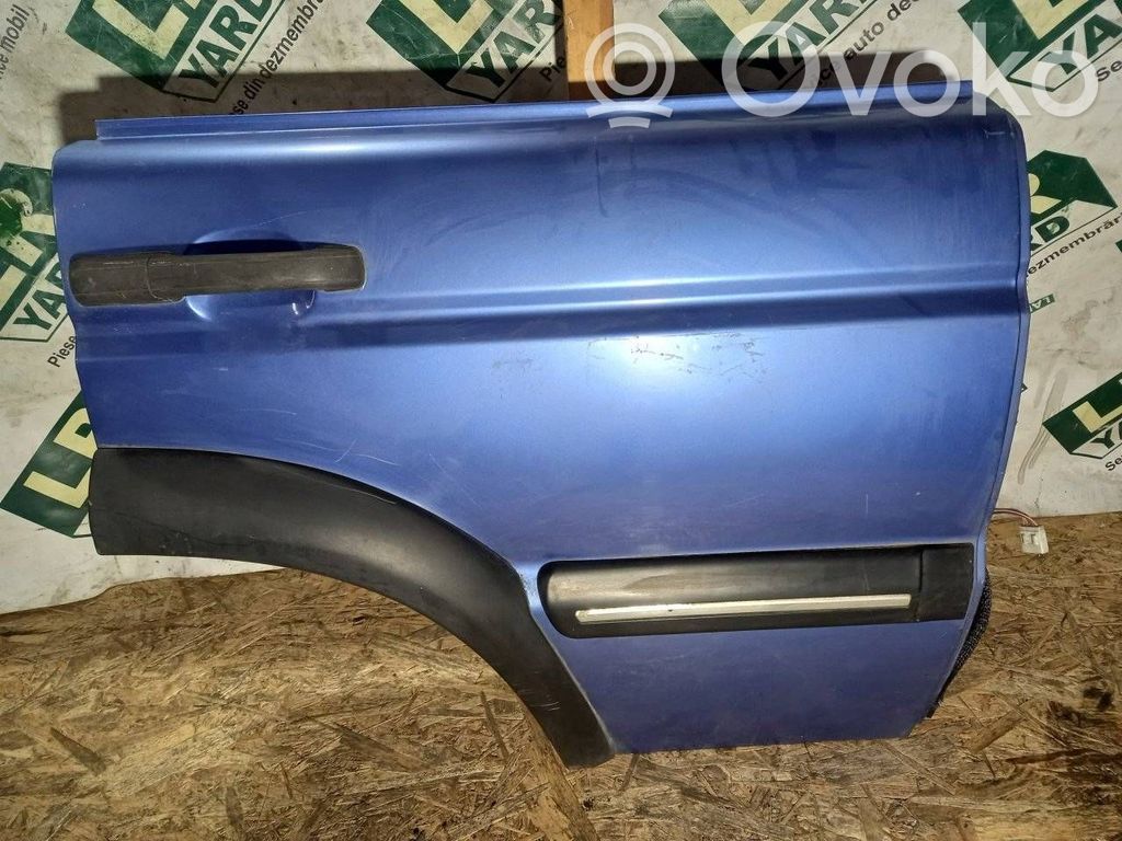 Land Rover Discovery Galinės durys 