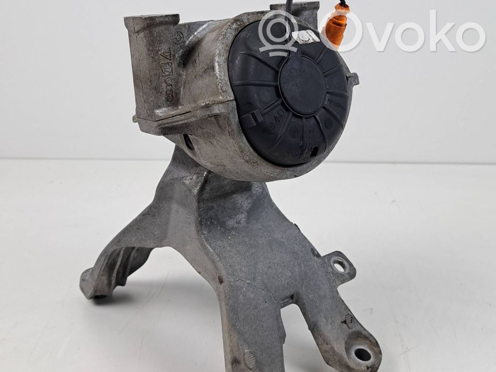 Audi A4 S4 B8 8K Engine mounting bracket 
