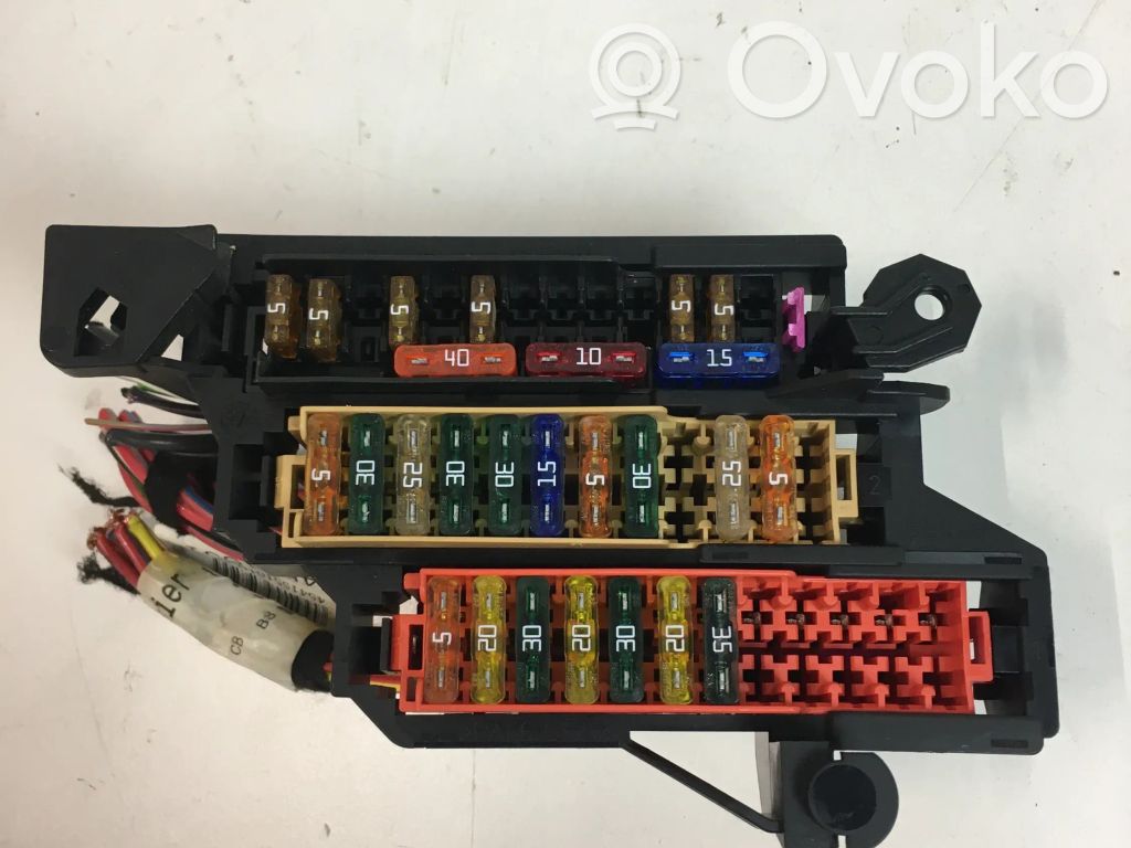 Audi Q5 SQ5 8R Fuse module 