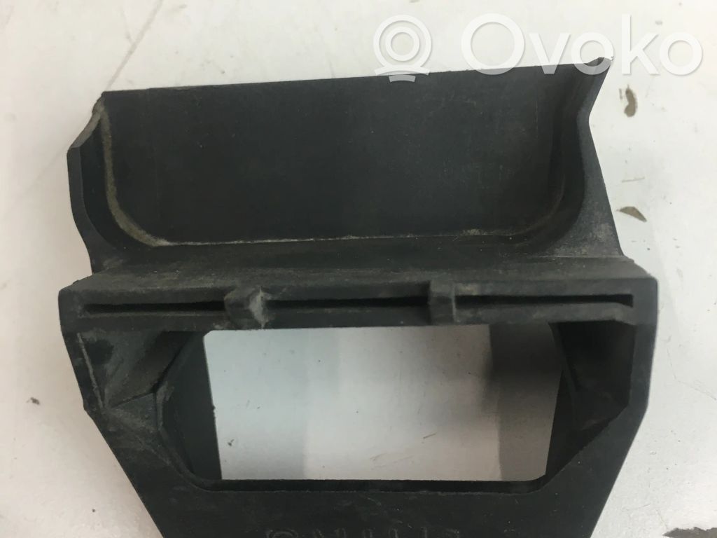 BMW 5 E39 Radiator mount bracket 