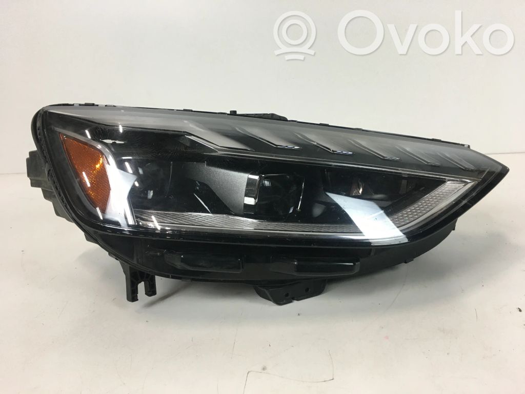 Audi A4 S4 B9 Lampa przednia 