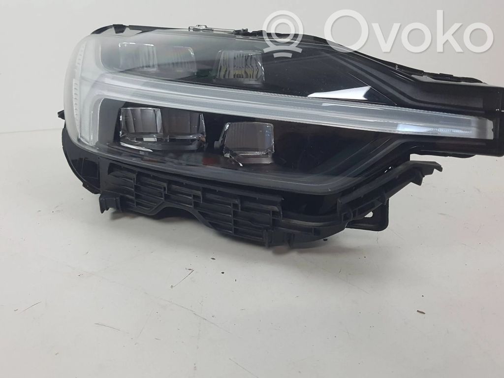 Scheinwerfer   32338977