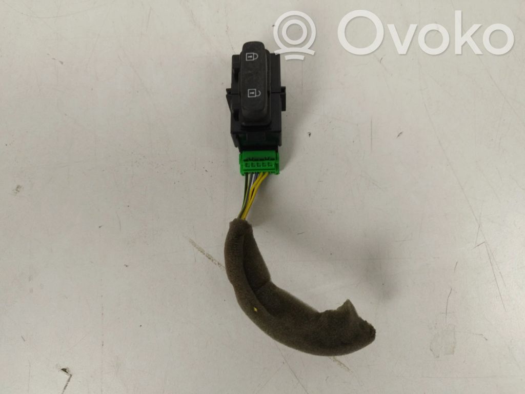 Volvo XC60 Central locking switch button 