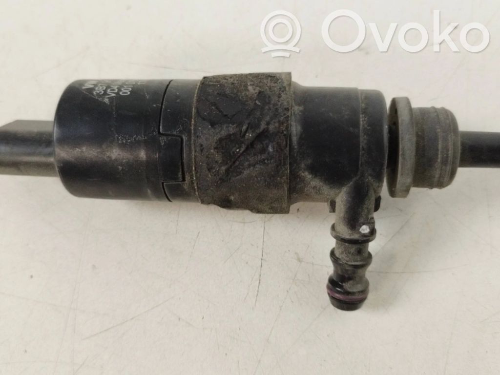 Audi A4 S4 B8 8K Headlight washer pump 