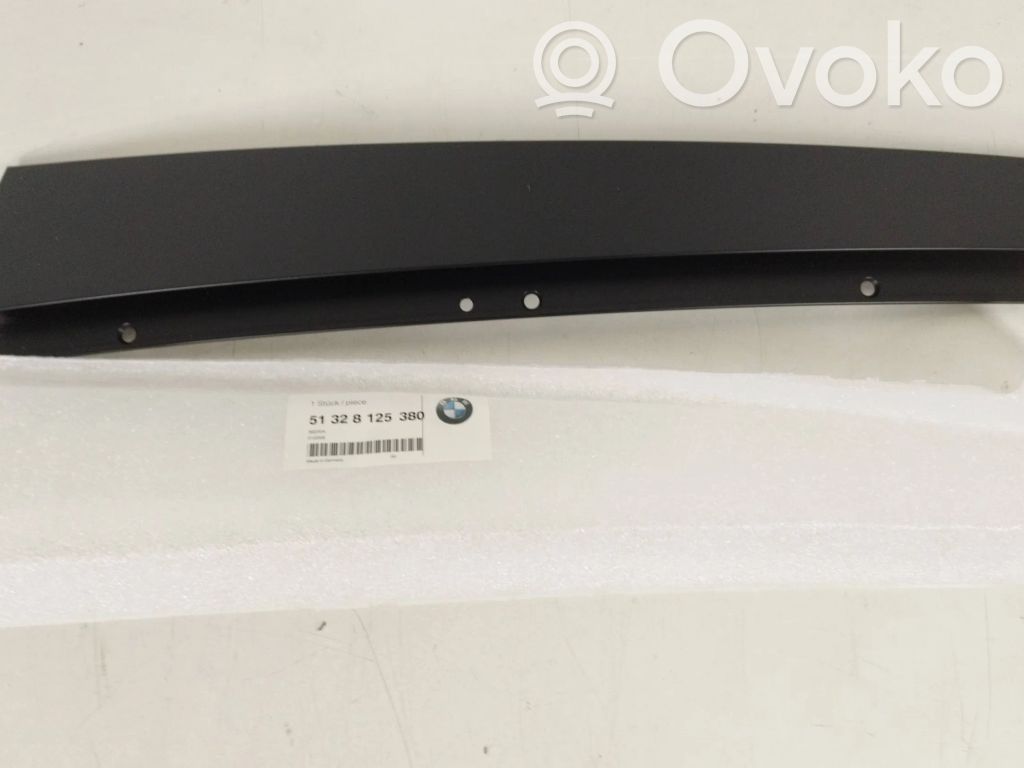 BMW 7 E38 Listwa drzwi przednich 