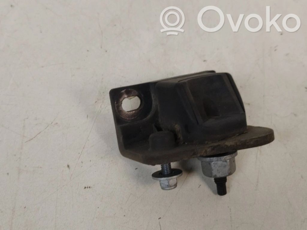 BMW X5 E70 Tailgate/trunk/boot lid buffer 