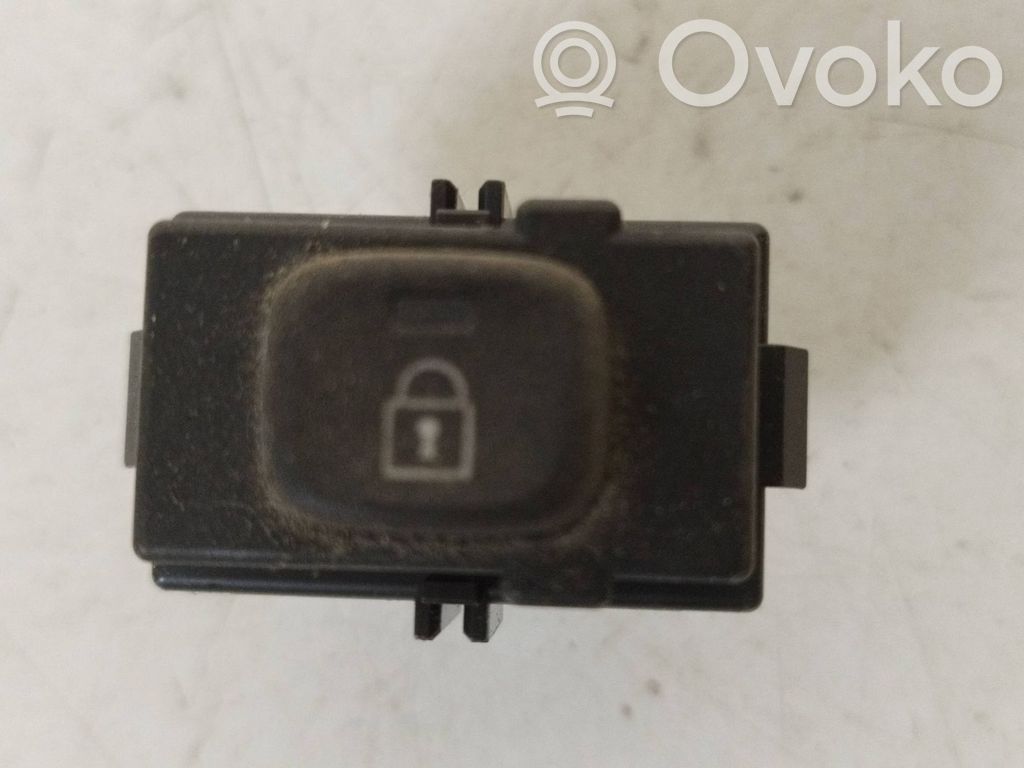 Volvo S60 Central locking switch button 