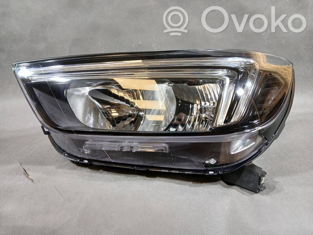 Opel Mokka X Lampa przednia 