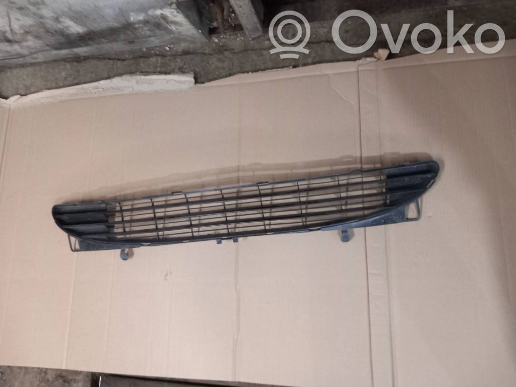 Peugeot 307 Front bumper lower grill 