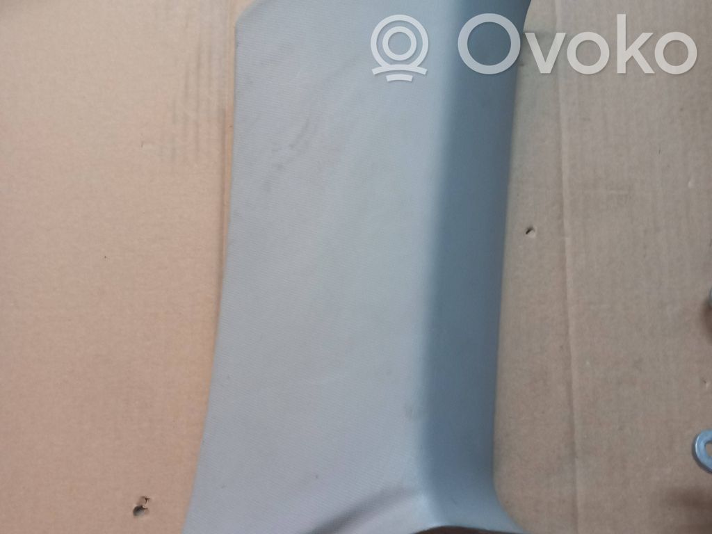 Subaru Outback Pilar (D) (superior) 