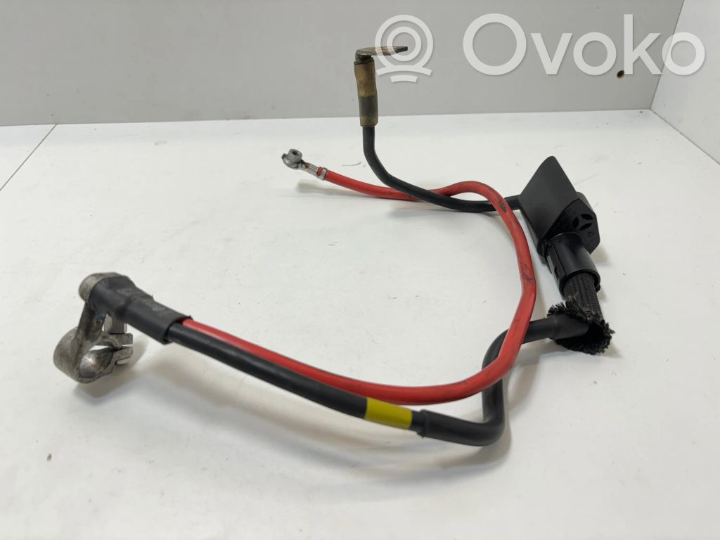 Volkswagen PASSAT B7 Cable positivo (batería) 