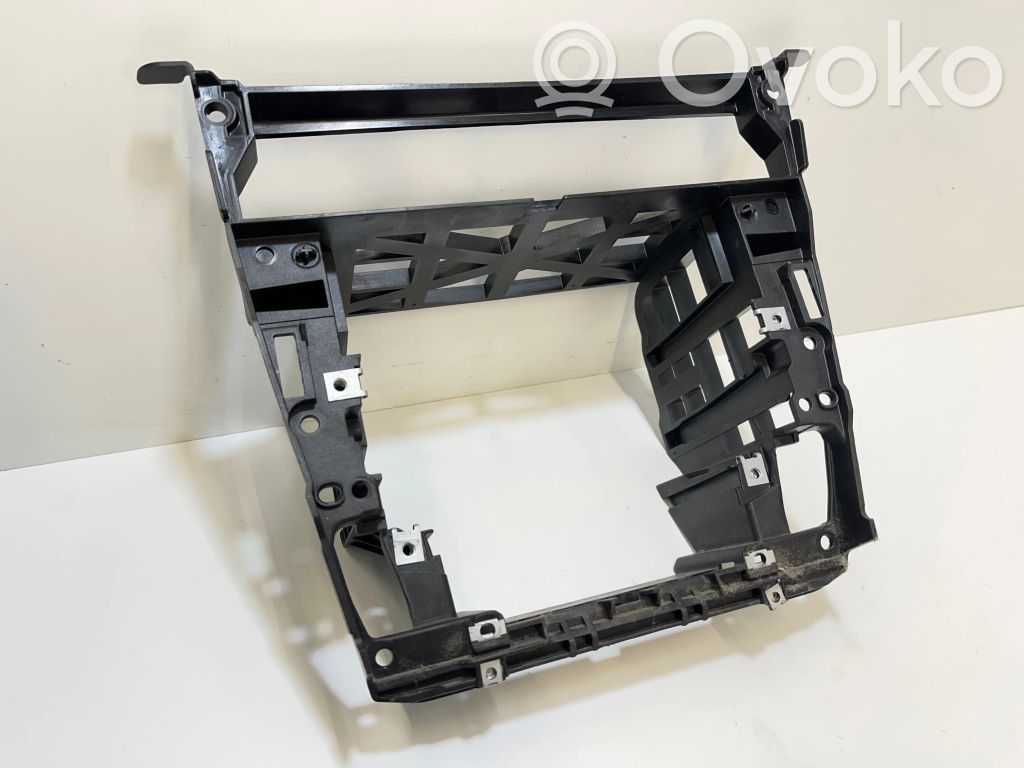 BMW 5 E60 E61 Panelės apdailos skydas (centrinis) 