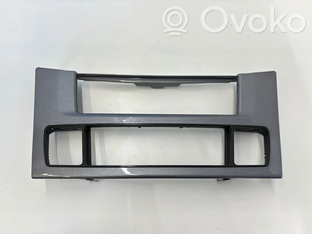 BMW 5 E60 E61 Prietaisų skydelio apdaila 