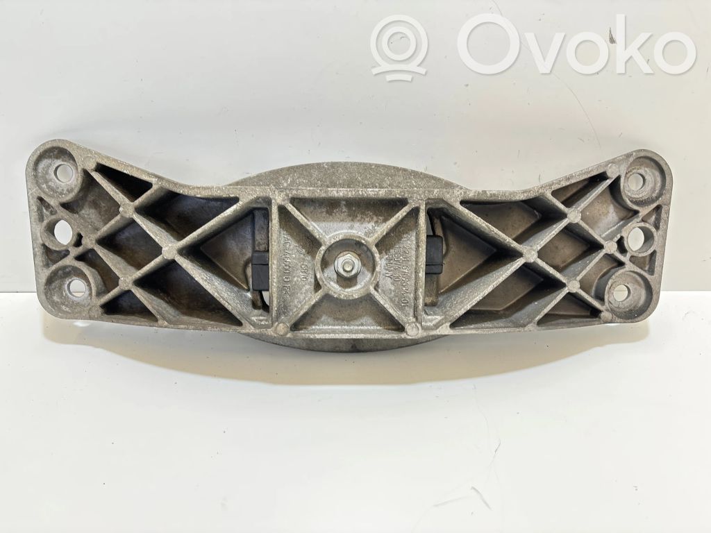 BMW 5 E60 E61 Pārnesumkārbas stiprinājuma kronšteins 