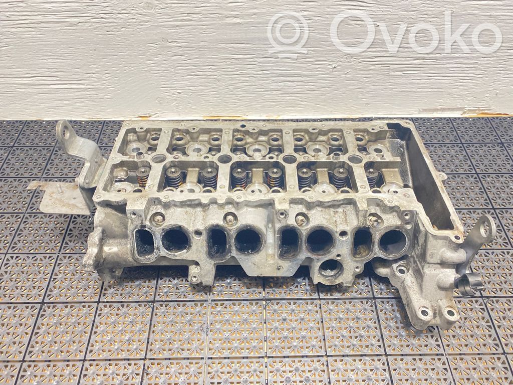 BMW 5 E60 E61 Engine head 